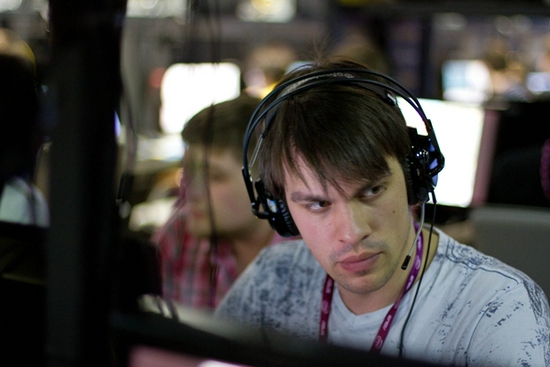 探索英雄联盟群体催眠版游戏新体验